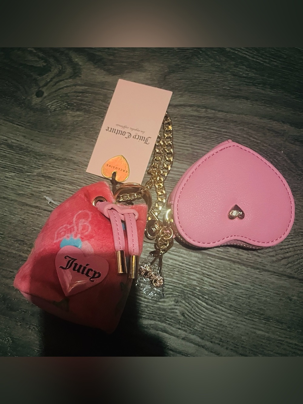 Exclusive Juicy Couture Pink Heart Key & Card Holder with Gold Chain Charm